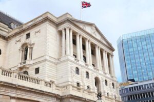 Bank of England base rate could plunge to 2.75% – saving home buyers £2,500 a year