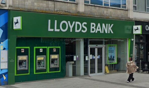 Lloyds explains one word you need to know as customer stuck in ‘desperate’ situation