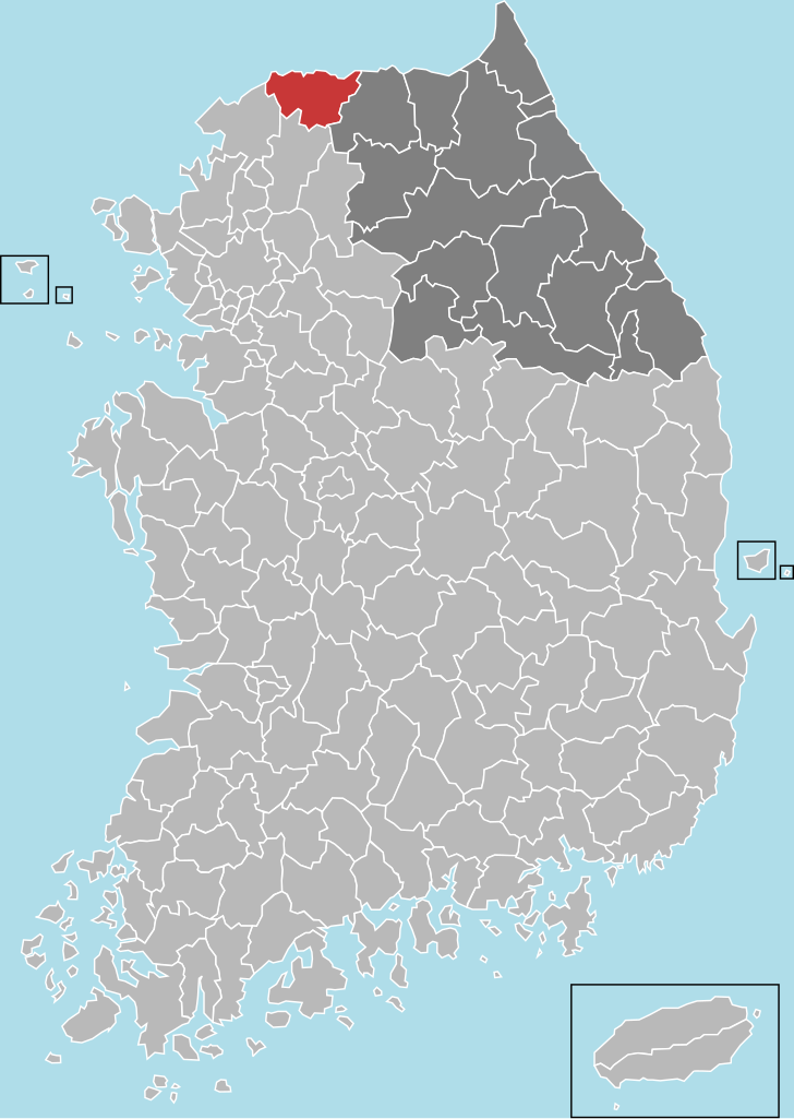 Cheorwon County (red) on a map of South Korea. Gangwon Province is shaded in dark grey.