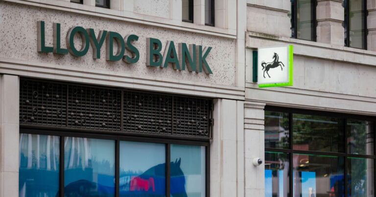 Lloyds Bank issues stark £545 warning to customers