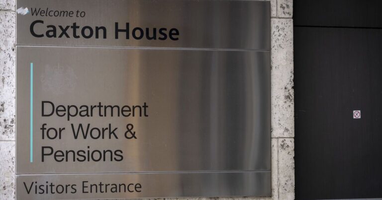 DWP urges state pensioners to claim £4,350 in 16 minutes