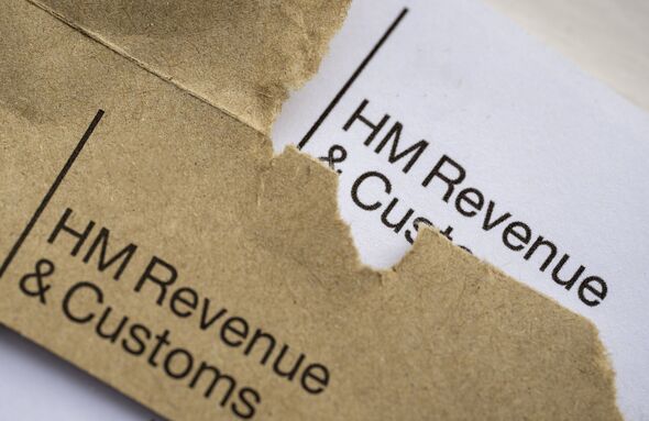 HMRC issues warning to anyone earning over £1,000