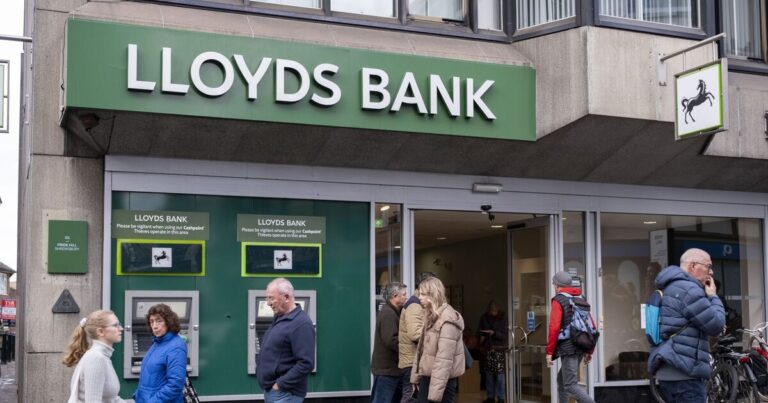 Lloyds Bank customers see £545 vanish from account as alert issued