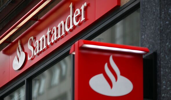 Santander customers on alert as major bank set to ‘quit UK’