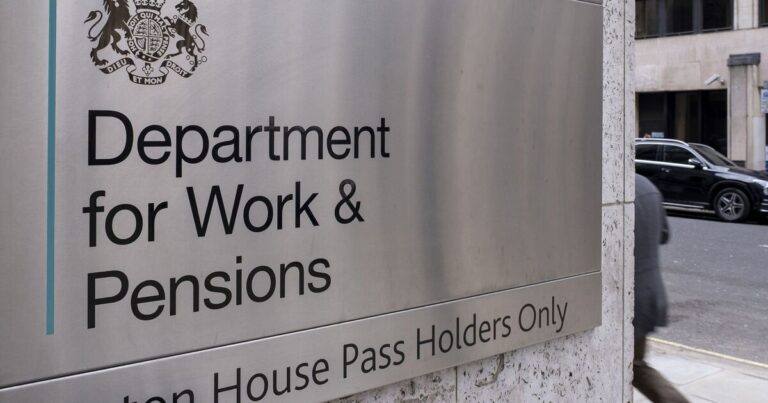 DWP makes major Universal Credit update as Liz Kendall corrects ‘issue’