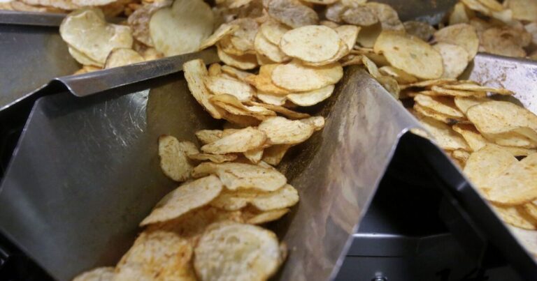 State pensioners hit by winter fuel payment cut urged to use crisp packets