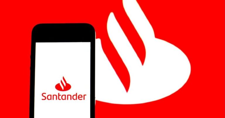 Santander bank down as customers unable to make payments