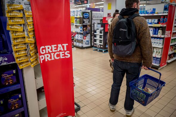 Supermarket ‘reverses inflation’ with lower prices than last year