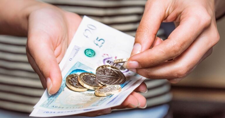 Older state pensioners handed £415.44 per week with AP change – started in April