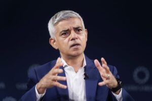 Palantir to sue Khan over blocked Met police contract
