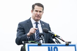 Unpopularity of war puts $1.5 trillion defense budget in crosshairs