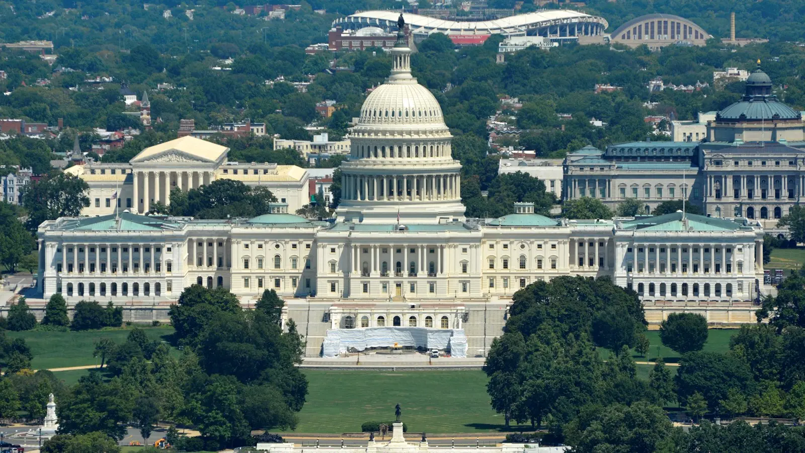 Three progressive groups are pressuring Senate Democrats on the CLARITY Act by attacking Gillibrand's crypto ties.