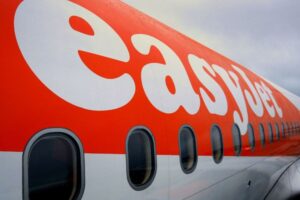 Easyjet board reaches agreement over £5.2bn Castlelake takeover