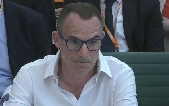 Martin Lewis issues £68.90 state pension boost warning