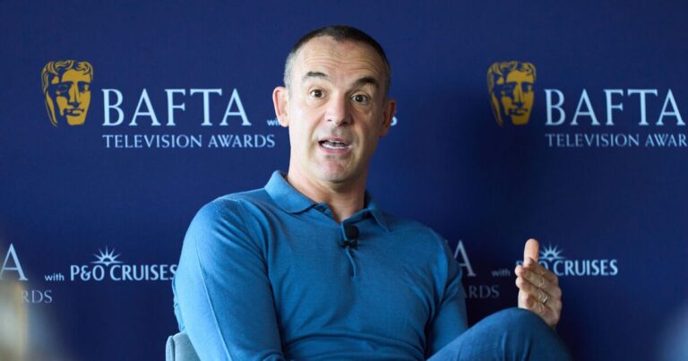 Martin Lewis reveals 3-digits scamming victims need to know – not 999