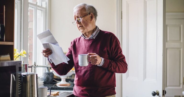 State pension age bombshell as retirement age ‘to rise 7 years earlier than planned’