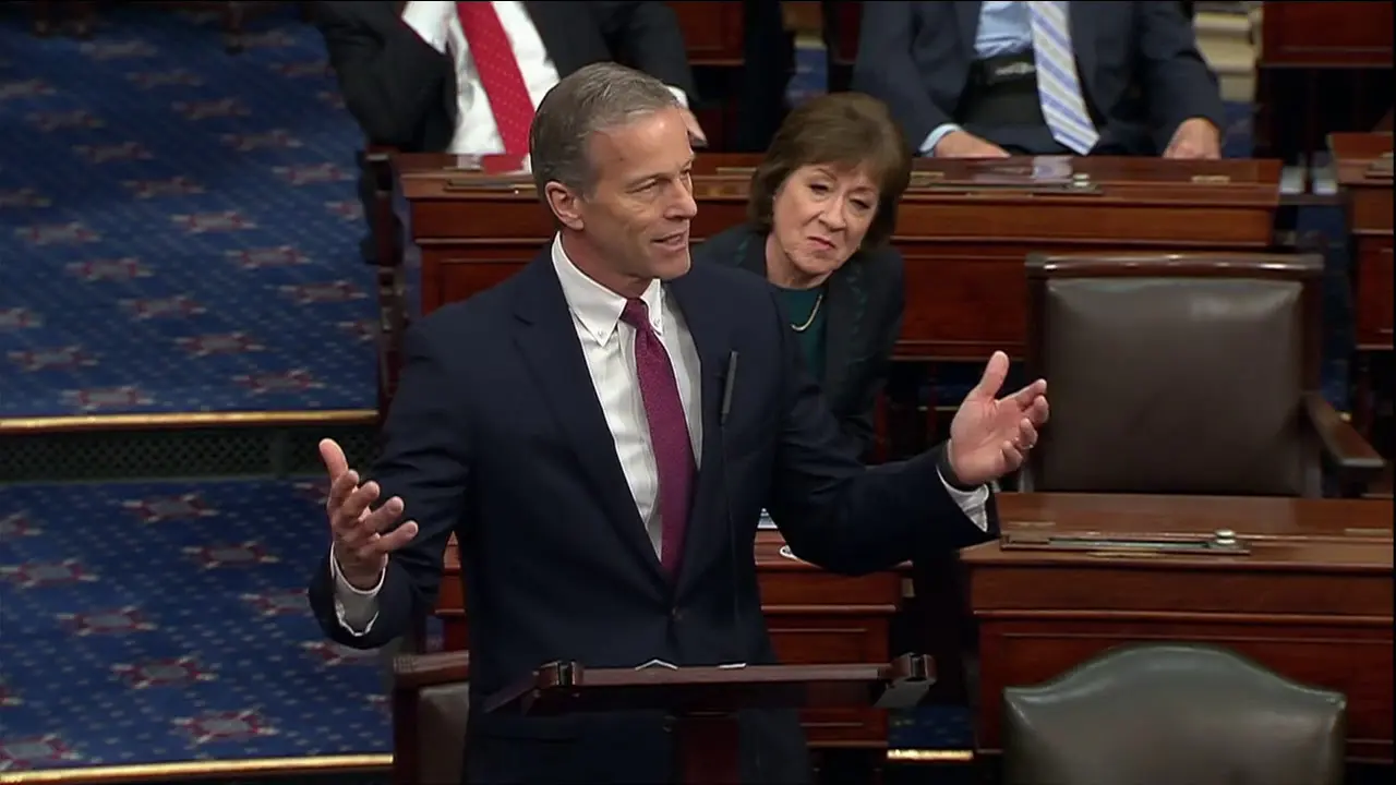 Brian Armstrong of Coinbase predicts 60-plus Senate votes for the CLARITY Act, but Kalshi traders give that outcome just a 22% chance.