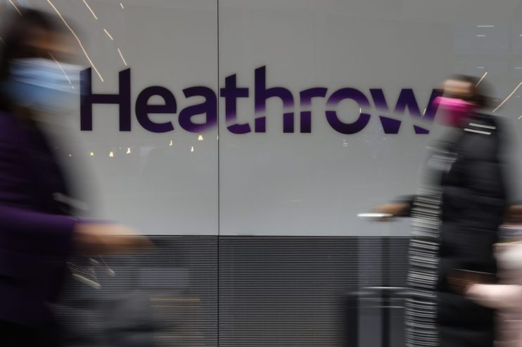 British Airways travellers hit as 3,000 luggage items stuck in Heathrow 