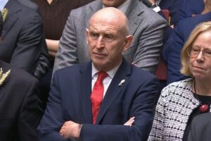 Healey urged to cut business costs as consumer confidence slips