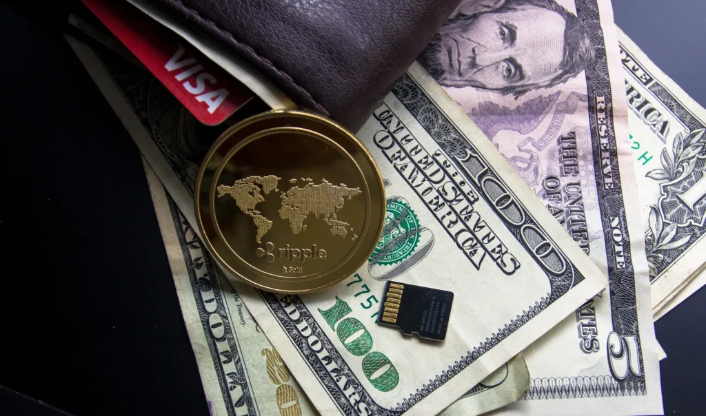 Brad Garlinghouse’s January news comments show Ripple’s XRP strategy supports multiple settlement assets, including stablecoins.