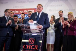 Bosnia’s Trump-aligned kingmaker wins big despite electoral ban