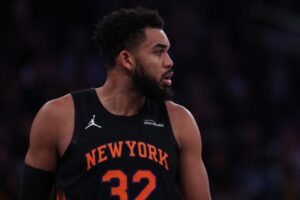 Knicks trade publicly as MSG chief Dolan nets $10m pay-out
