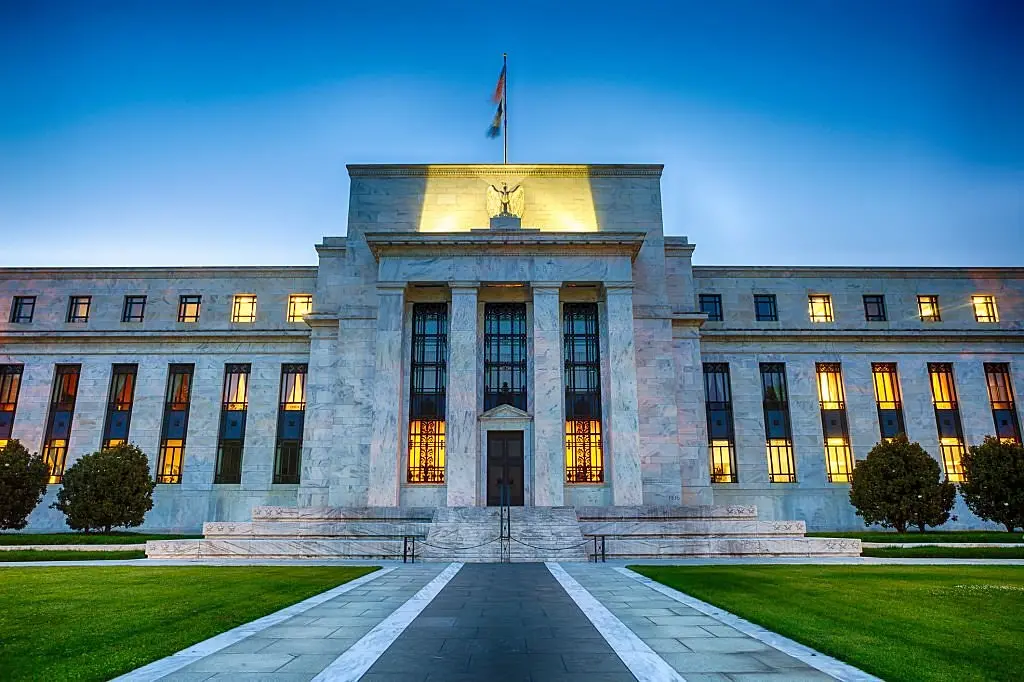 Polymarket put the October Fed rate hike at 24%, above CME FedWatch’s 15%, as Bitcoin fell below $82,000 and traders weighed the odds.