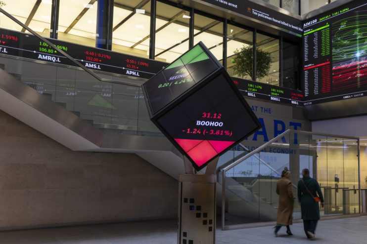 UK company profit warnings surge as Iran war drives up costs
